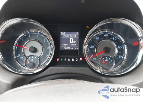 2015 Chrysler Town & Country Touring-L z USA, uszkodzony, nr VIN 2C4RC1CGXFR547479